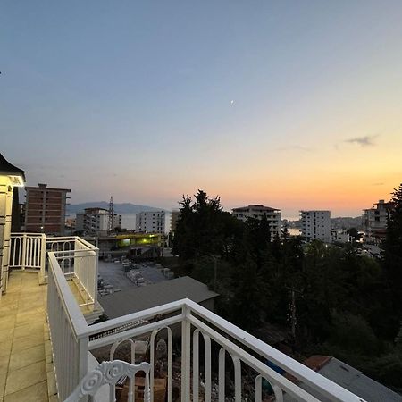 Hotel The White Troy à Saranda Chambre photo